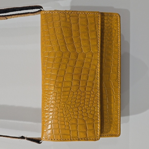 ✨️4/$20 Croc Embossed Small Genuine Leather Crossbody Bag, Removeable Strap - Picture 3 of 16